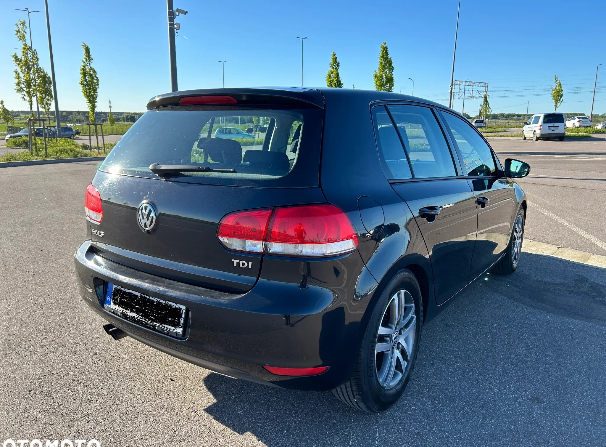 Volkswagen Golf cena 24300 przebieg: 259370, rok produkcji 2009 z Rymanów małe 172